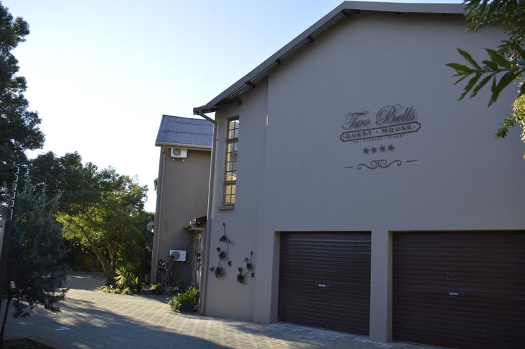 Two Bells Guest House Bloemfontein Exterior foto