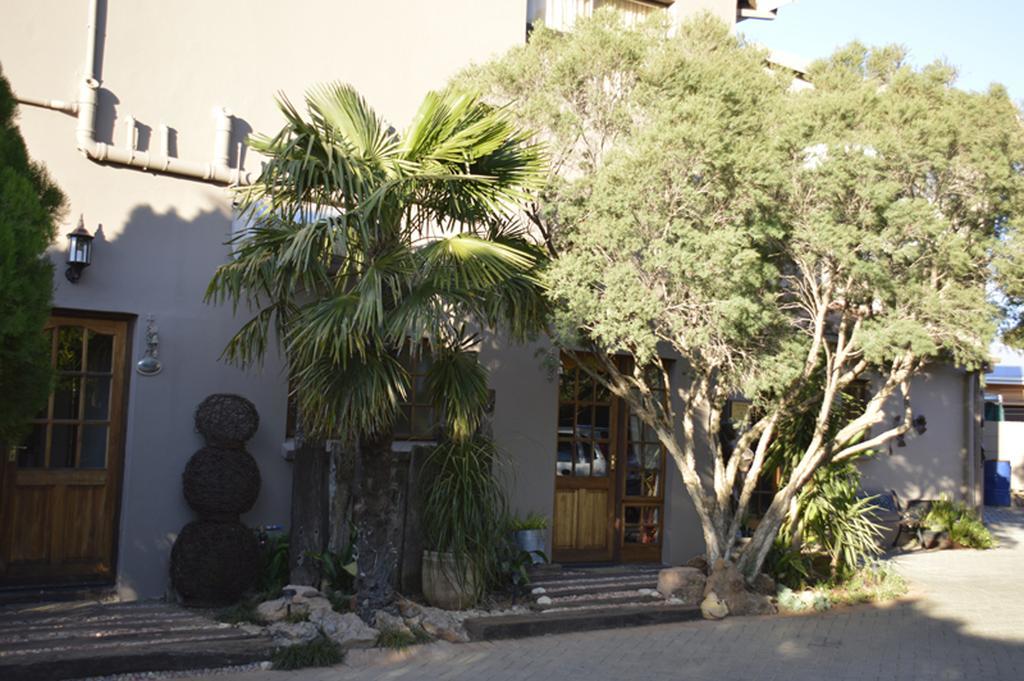 Two Bells Guest House Bloemfontein Exterior foto